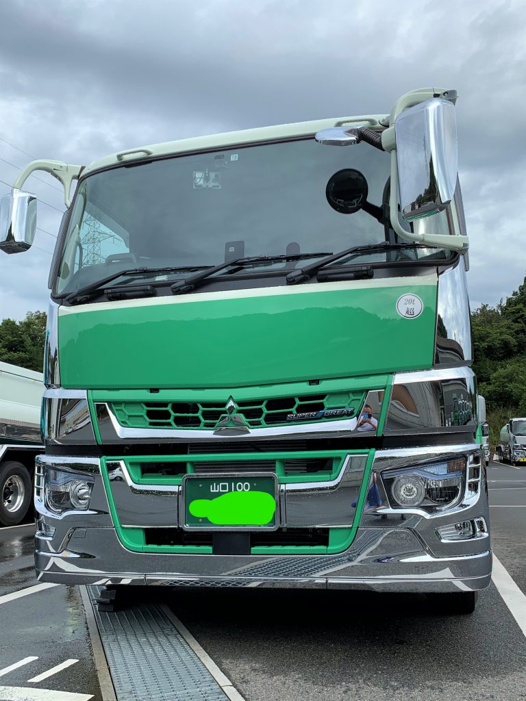 新車 チップ運搬専用ダンプ車 琴崎産業グループ